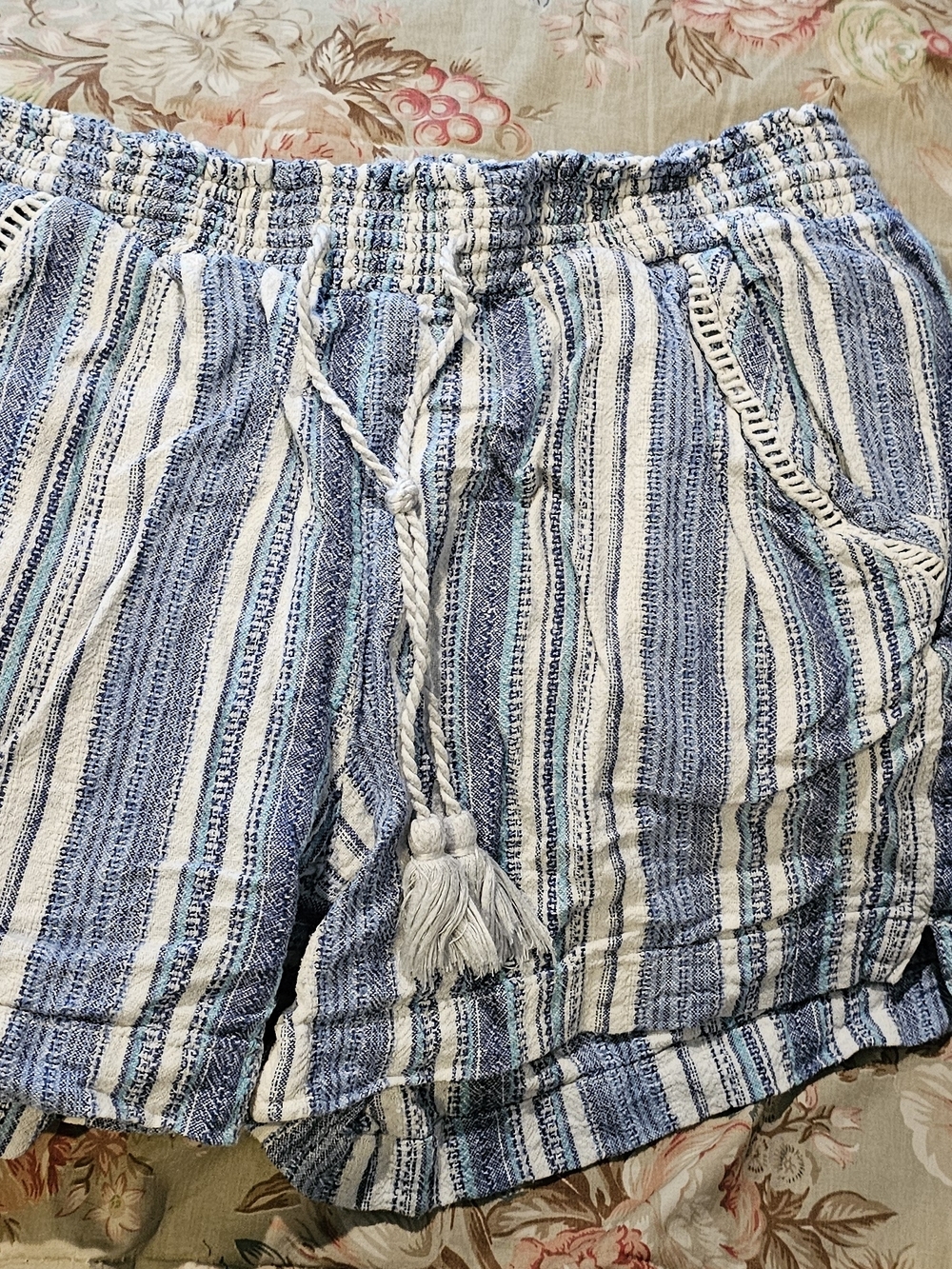 Briggs New York Blue and White Textured Stripe Shorts